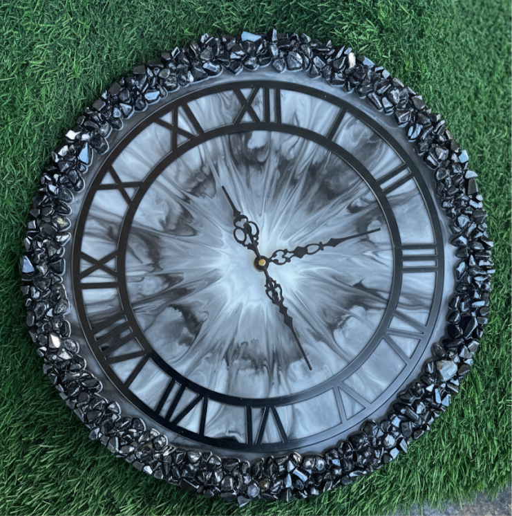Resin marble clock