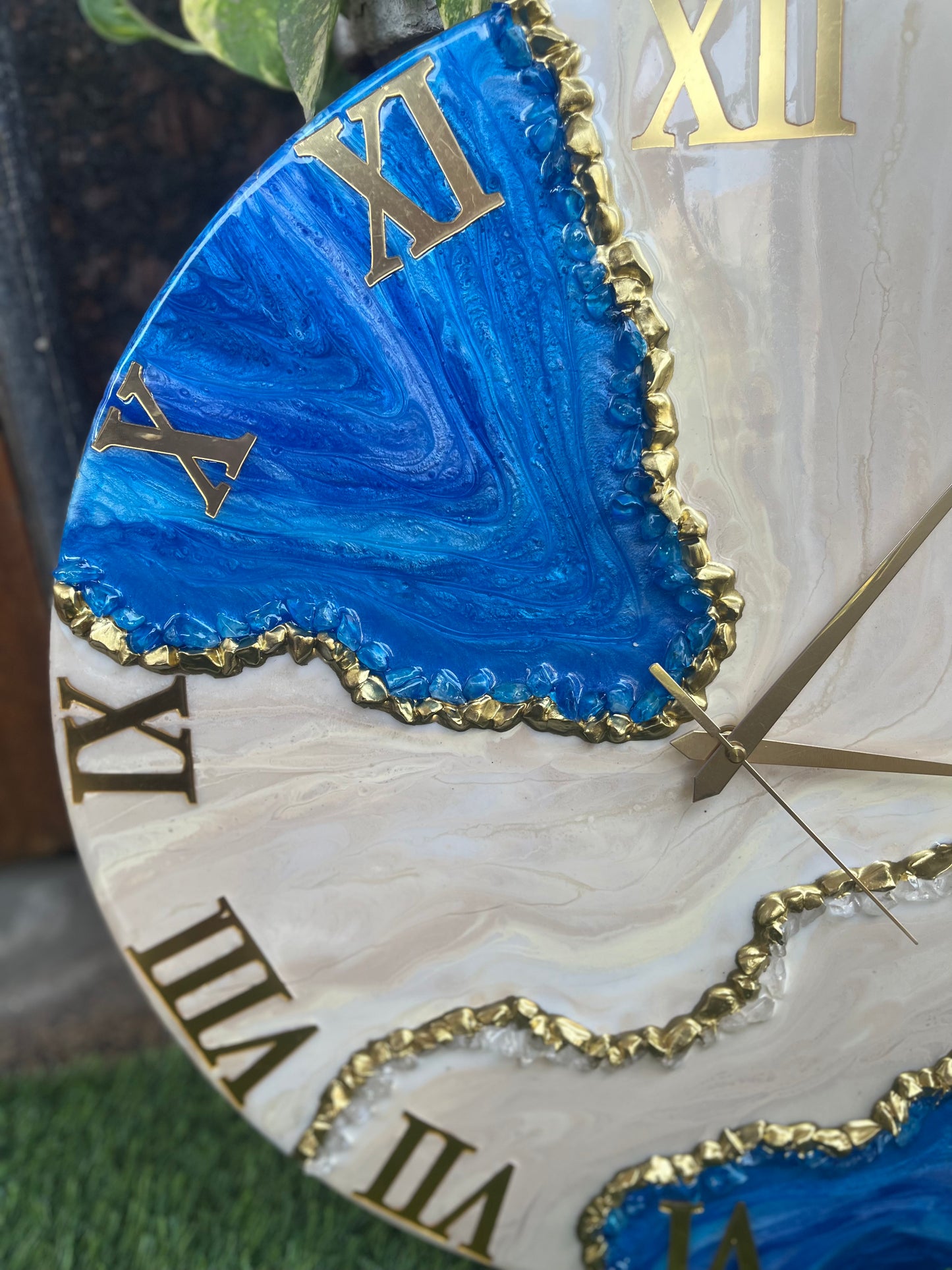 Island Clock