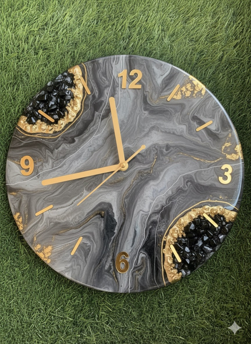 Resin Geode clock