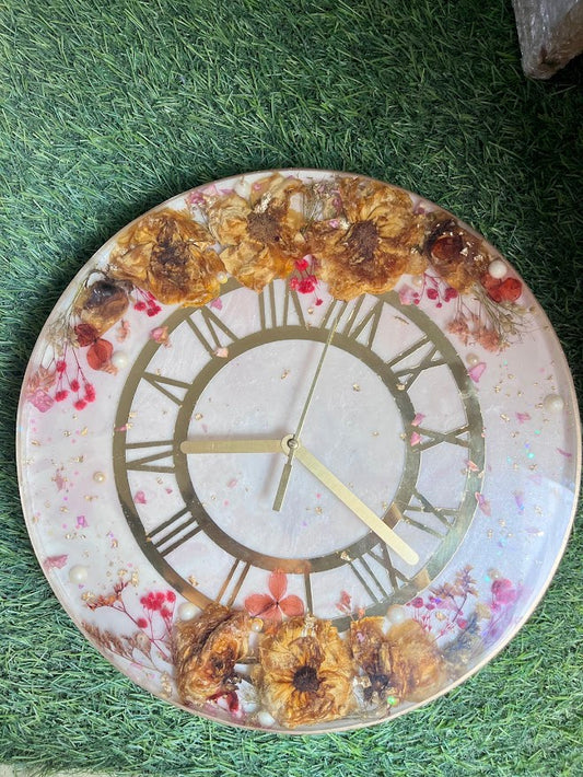 Varmala clock