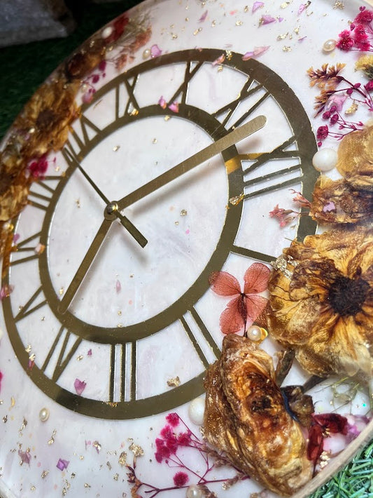 Varmala clock